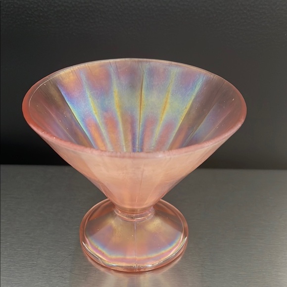 Vintage 1960s Iridescent Pink Stretch Glass Compote Bowl / Trinket Dish - Picture 5 of 8